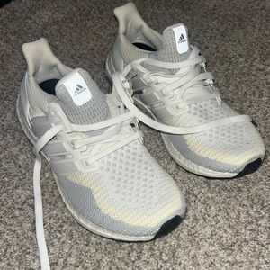 BRAND NEW ADIDAS ULTRABOOST SIZE 7